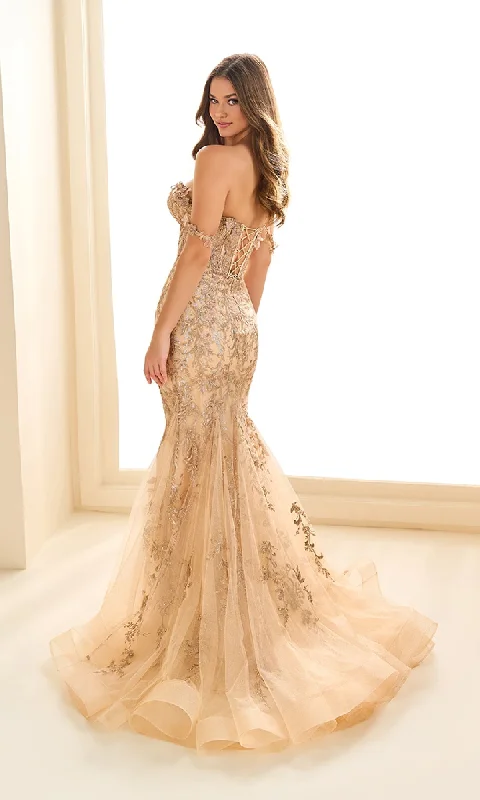 Long Prom Dress: Ellie Wilde EW36053