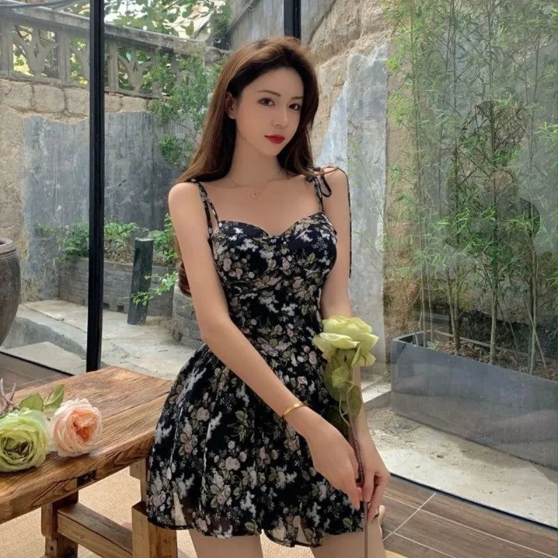 Bonnyshow Suspender Dress for Women in Summer 2023 New Floral Waist Slimming Chiffon Retro Printed Sleeveless Fluffy Dress Female Clothes