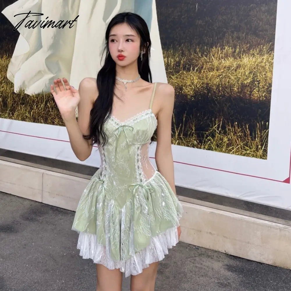 green dress