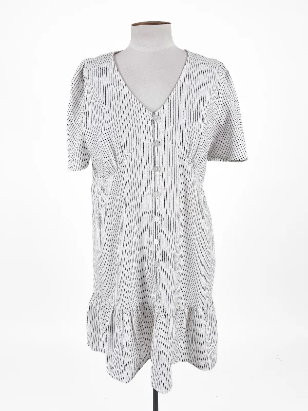 Thing Thing | White Casual/Workwear Dress | Size 14
