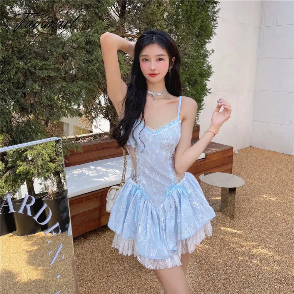 blue dress
