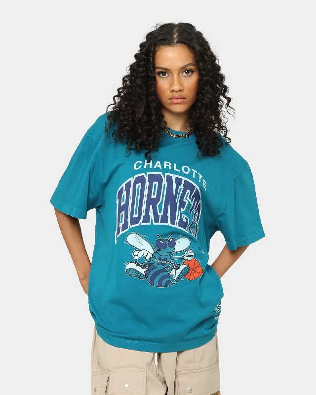 Mitchell & Ness Charlotte Hornets XL Arch Vintage T-Shirt Faded Teal Iron Safe Non-Iron Wrinkle Free Mitchell & Ness Charlotte Hornets XL Arch Vintage T-Shirt Faded Teal Iron Safe Non-Iron Wrinkle Free
