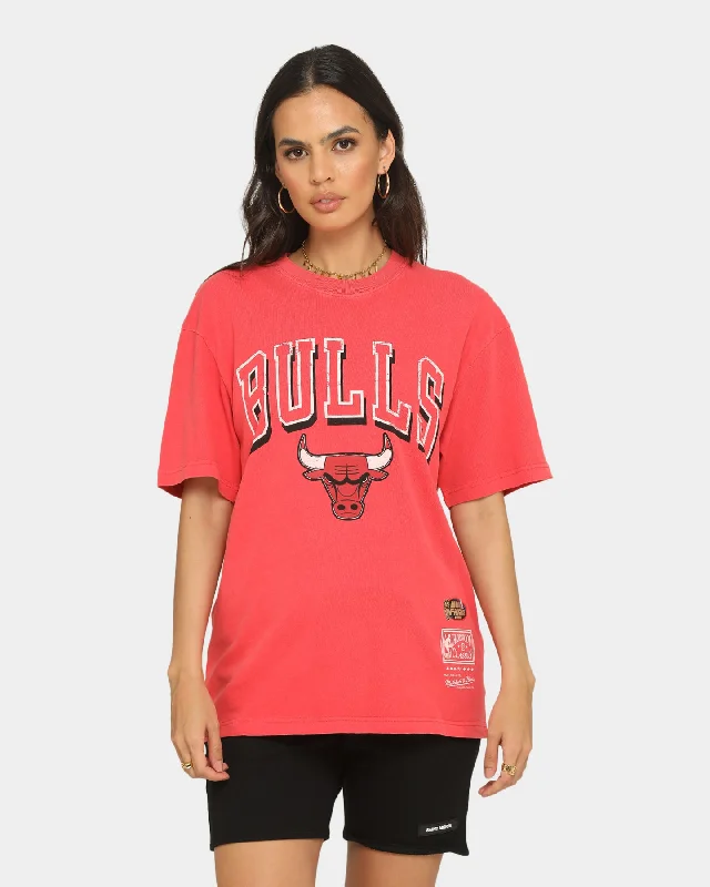 Mitchell & Ness Chicago Bulls Keyline Logo Vintage T-Shirt Faded Red Iron Safe Non-Iron Wrinkle Free