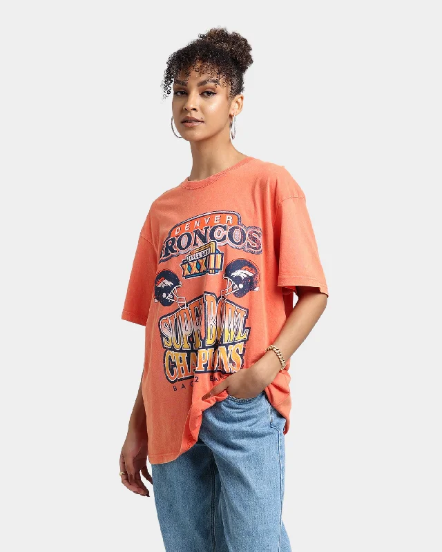 Mitchell & Ness Denver Broncos Vintage Super Bowl T-Shirt Orange Snow Wash Front Pockets Side Pockets Patch Pockets Mitchell & Ness Denver Broncos Vintage Super Bowl T-Shirt Orange Snow Wash Front Pockets Side Pockets Patch Pockets