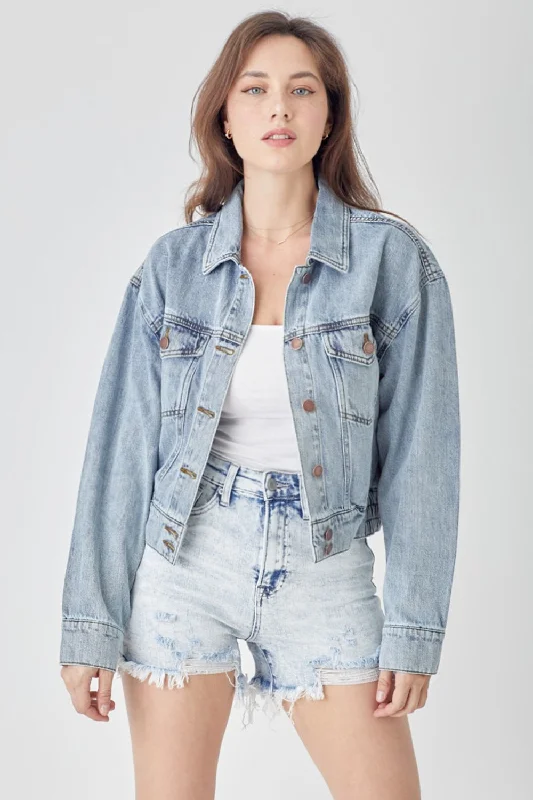 Full Size Button Down Cropped Denim Jacket Stand-Up Collar Roll-Neck Collar Turtle Neck Full Size Button Down Cropped Denim Jacket Stand-Up Collar Roll-Neck Collar Turtle Neck
