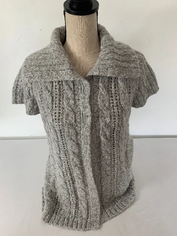 Motherhood Maternity Sweater Size Medium Striped Floral Plaid