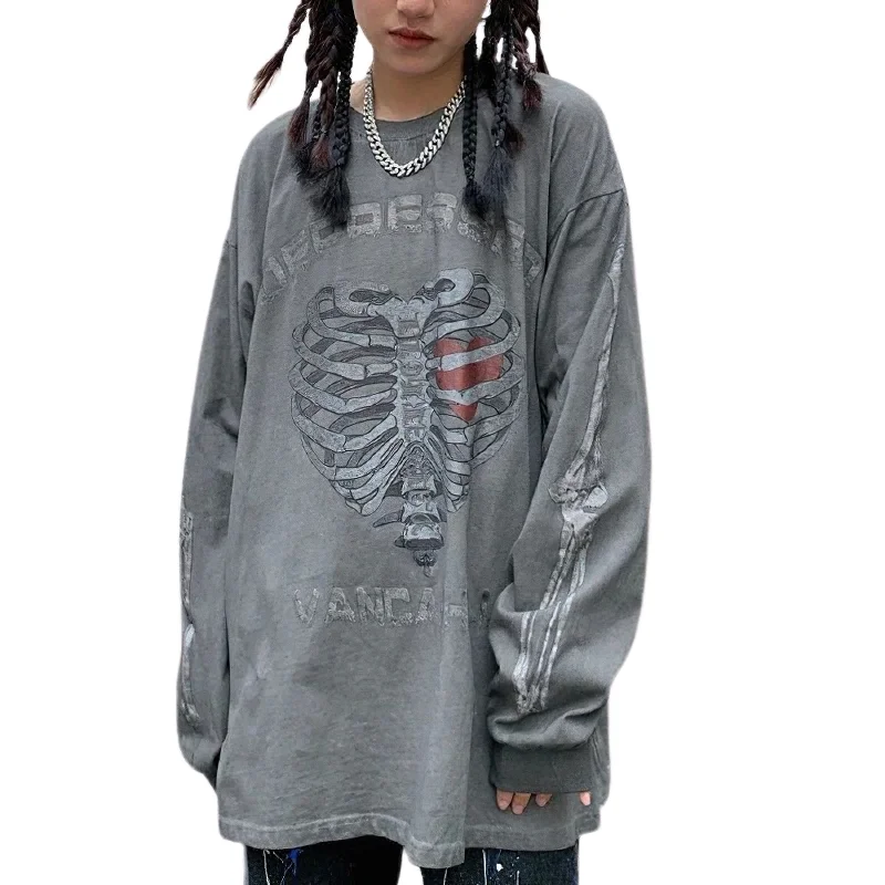 Women's Heart Skeleton Print Sweatshirt / Fashion Loose Pullover / Punk Style Cotton Sweatshirts Hoodie with Puffed Sleeves Voluminous Trendy Women's Heart Skeleton Print Sweatshirt / Fashion Loose Pullover / Punk Style Cotton Sweatshirts Hoodie with Puffed Sleeves Voluminous Trendy